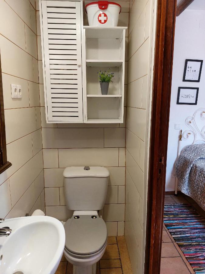 Casa 563 With Indoor Bathroom And Small Kitchen Вила Нова ди Гая Екстериор снимка
